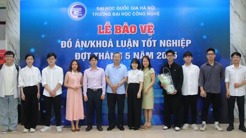 Sinh viên Khoa VLKT&CNNN bảo vệ ĐA/KLTN đợt tháng 5/2025